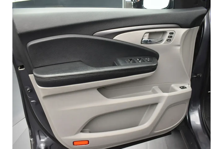 $20695 : Honda Pilot 2020 AWD EX-L 4d image 9