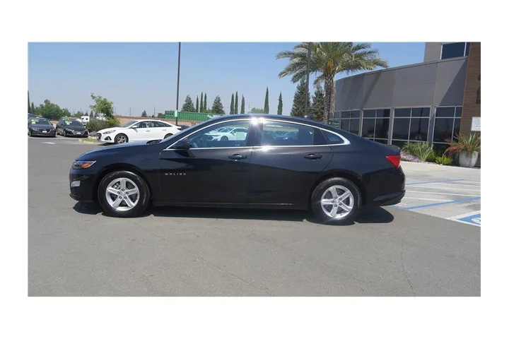 $19884 : 2024 Malibu LT image 9
