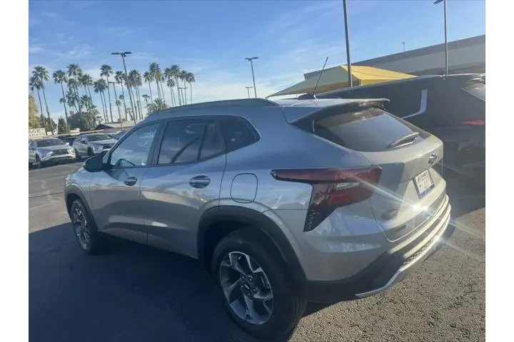 $19999 : Chevrolet Trax 2025 LT 4dr C image 7