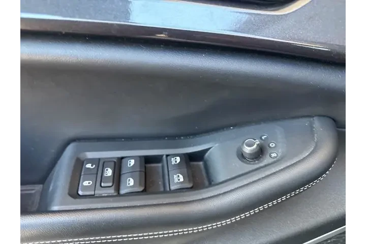 $23625 : Jeep Grand Cherokee L 2023 4 image 6