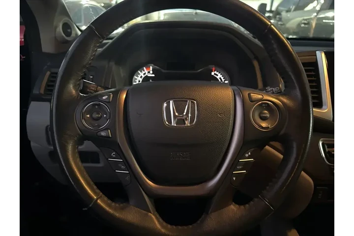 $19225 : Honda Pilot 2016 AWD EX-L 4d image 10