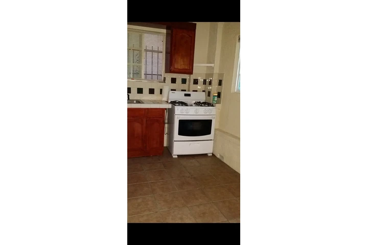 $1450 : Estudio para renta Los Angeles image 1