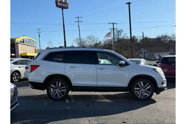 $19495 : 2017 Pilot Touring image 5
