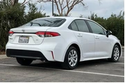 $20496 : Toyota Corolla 2024 LE 4dr S thumbnail