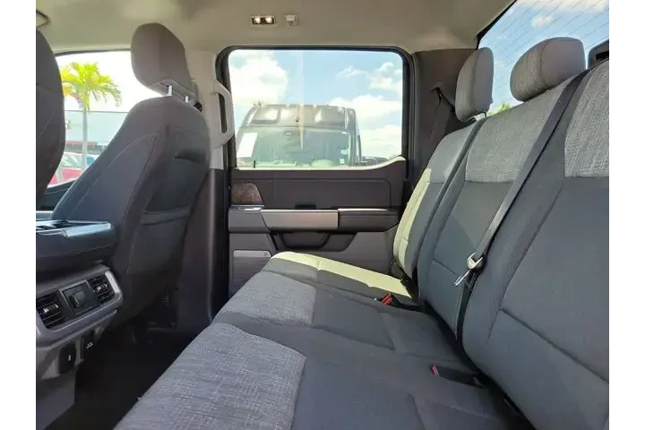 $36291 : Ford F-150 2023 4x2 XL 4dr S image 8