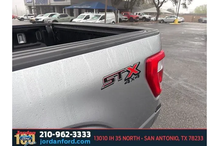 $38689 : Ford F-150 2023 4x4 Platinum image 5