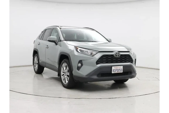 $25998 : Toyota RAV4 2020 XLE Premium image 1