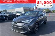 $25617 : PRE-OWNED 2022 TOYOTA C-HR XLE thumbnail