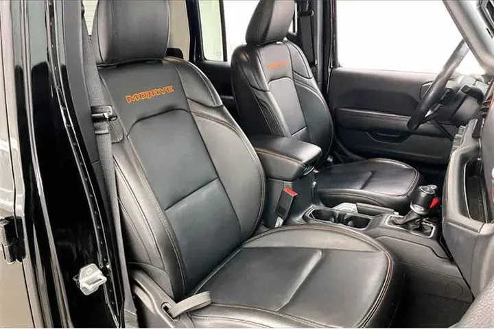 $36490 : Jeep Gladiator 2020 4x4 Moja image 7