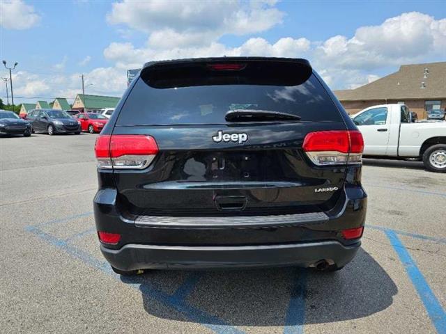 2015 Grand Cherokee image 4