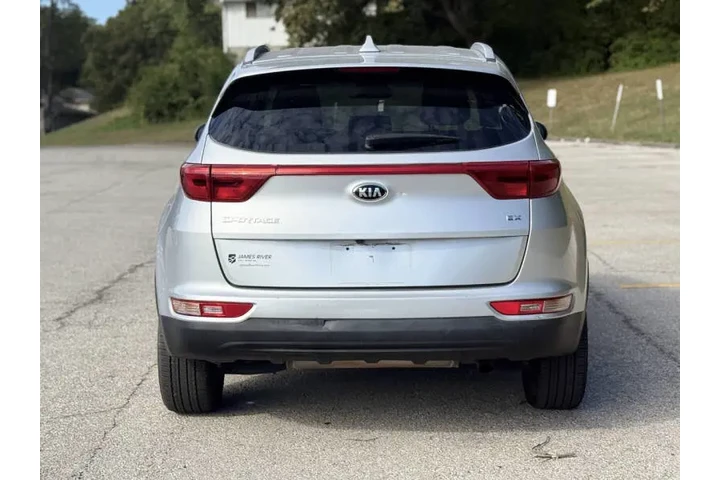 $7999 : 2017 Sportage EX image 10