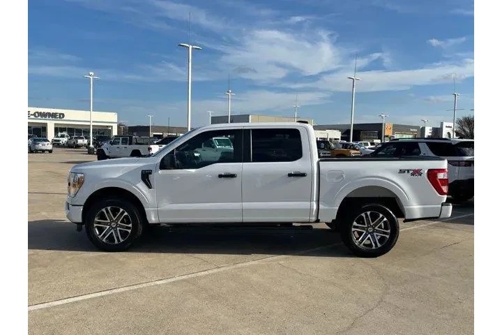 $21700 : Ford F-150 2021 4x4 King Ran image 6