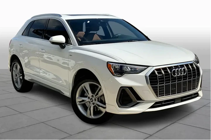 $20349 : Audi Q3 2022 AWD quattro S l image 2