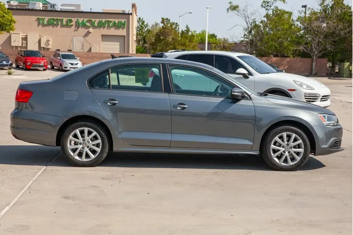 2012 Jetta 2.5L SE image 4