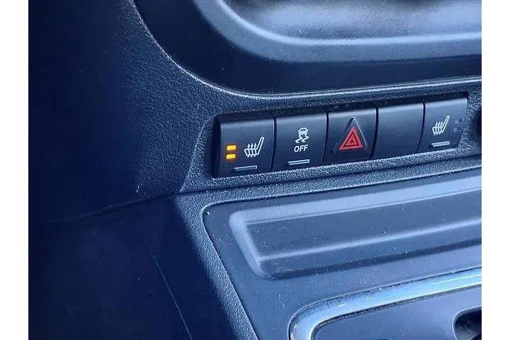 $3988 : Jeep Patriot 2015 4x4 Latitu image 4