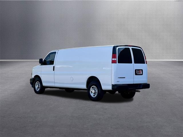 $24867 : 2020 Express 2500 Work Van image 5