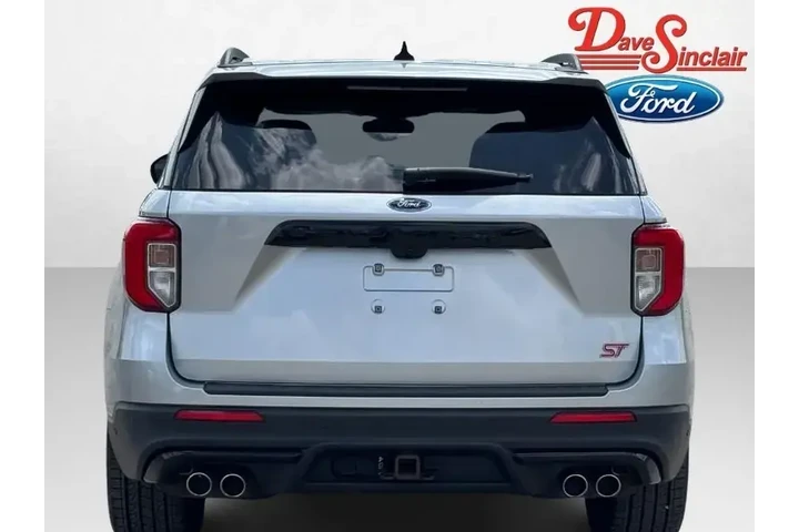 $27777 : Ford Explorer 2021 AWD ST 4d image 8