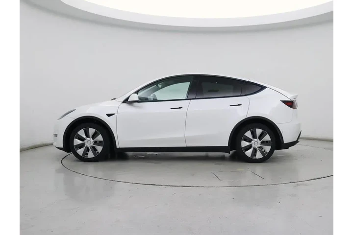 $26998 : Tesla Model Y 2021 AWD Long image 3