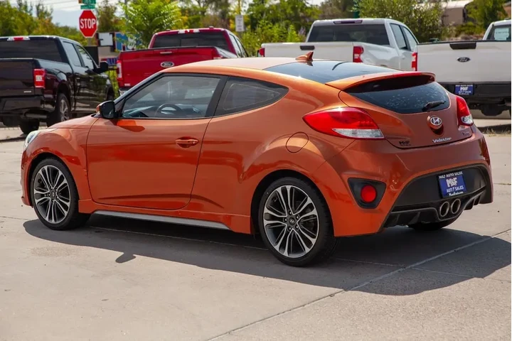 2016 Veloster Turbo image 7
