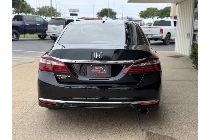 $16499 : 2017 Accord EX image 8