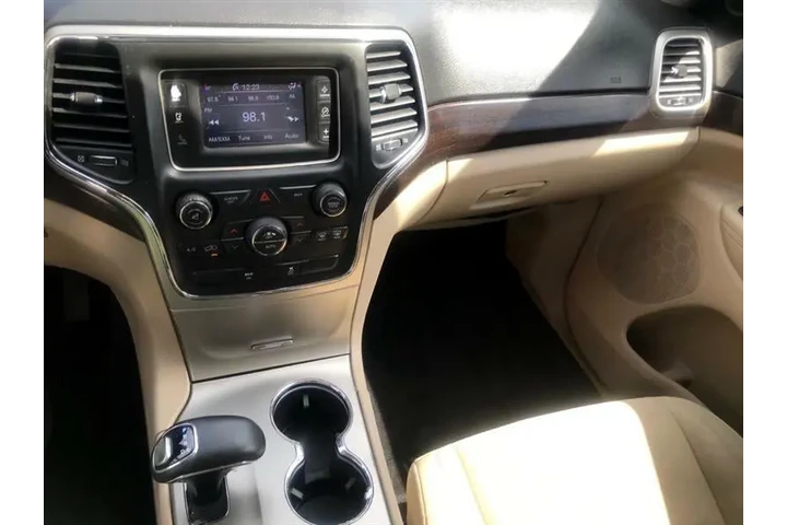 $9999 : 2014 Grand Cherokee image 5