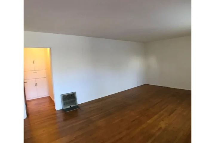 $1100 : Alhambra CA 1 Rec, 1 Baño image 7