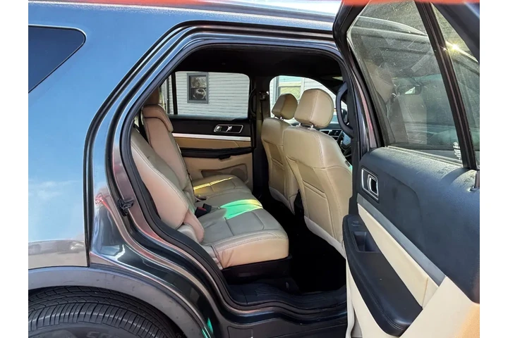$16995 : 2016 Explorer image 8