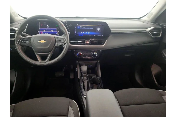 $22998 : Chevrolet Trailblazer 2025 L image 9