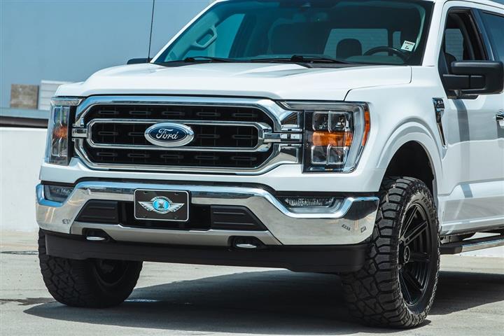 2021 F-150 XLT image 8