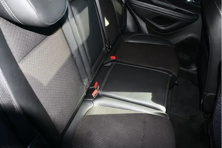 $13499 : Buick Encore 2020 AWD Prefer image 8