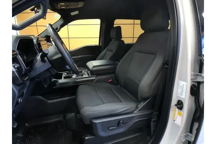 $38050 : Ford F-150 2023 4x4 XLT 4dr image 10