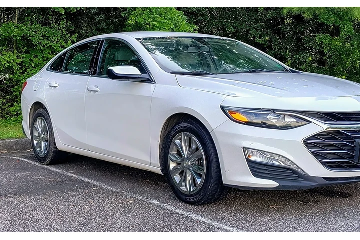 $8900 : 2020 Chevy Malibu LT image 4