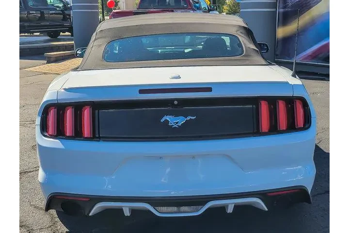 $17880 : Ford Mustang 2015 EcoBoost P image 6