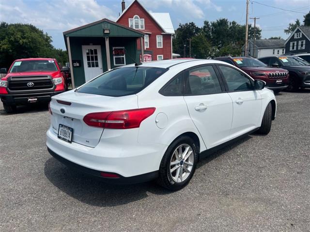 $6990 : 2016 Focus image 3