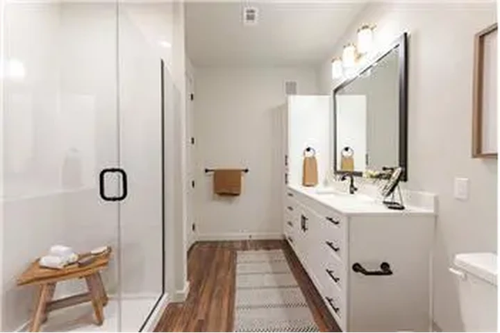 $2880 : Rental property with 3 bedro image 3