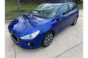 $11997 : 2019 Elantra GT thumbnail