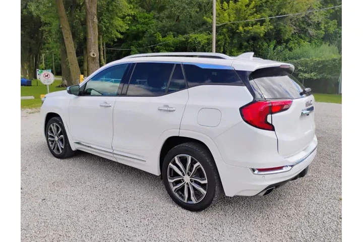 $16997 : 2018 GMC Terrain Denali image 4