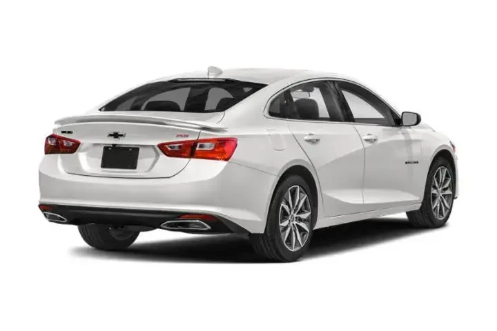 $15550 : Chevrolet Malibu 2021 RS 4dr image 2