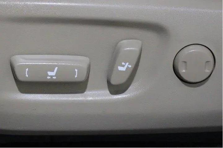 $30998 : Toyota 4Runner 2018 4x2 Limi image 4