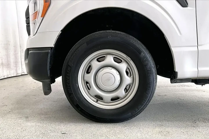 $28991 : Ford F-150 2022 4x2 XL 4dr S image 6