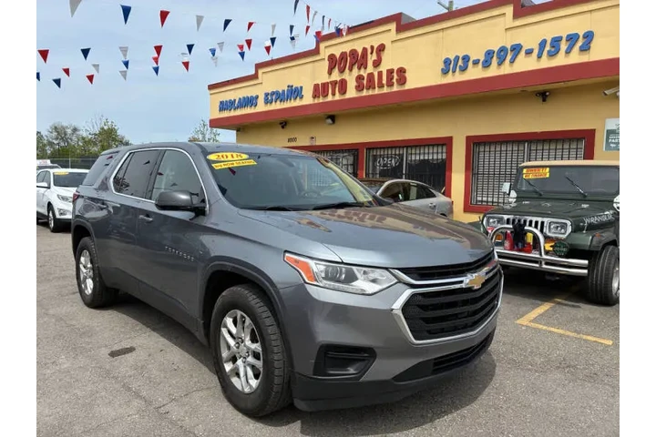 2018 Traverse LS image 2