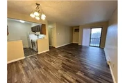 $750 : Rental property with 2 bedro thumbnail