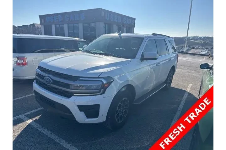 $37467 : Ford Expedition 2022 4x4 XLT image 1