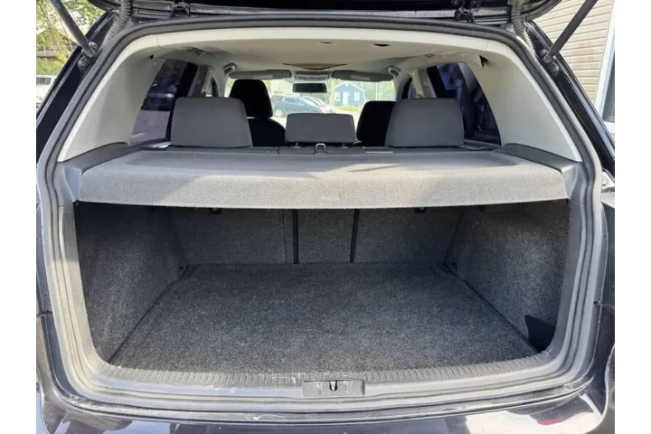 $3999 : 2013 Golf 2.5L PZEV image 6