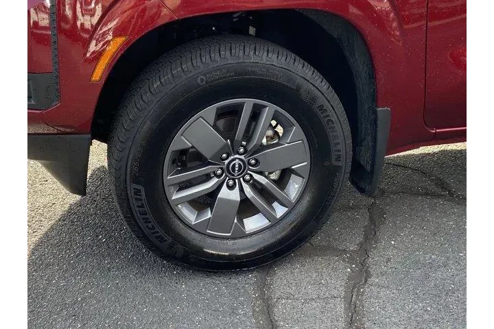 $29808 : Nissan Frontier 2025 4x2 SV image 8