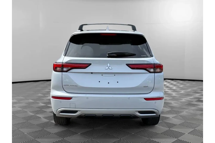 $29995 : 2024 MITSUBISHI OUTLANDER image 4