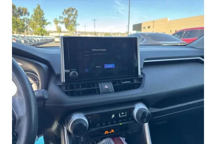 $22995 : Toyota RAV4 2023 LE 4dr SUV image 8