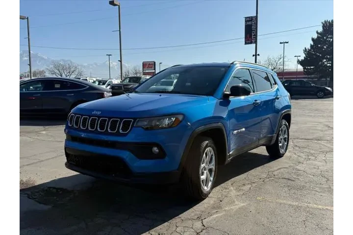 $19236 : Jeep Compass 2024 4x4 Latitu image 3
