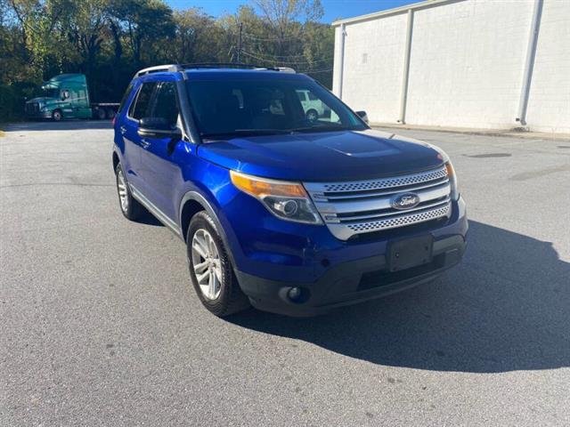 $13500 : 2013 Explorer XLT image 3