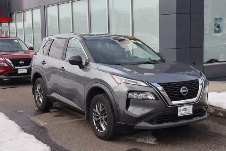 $20366 : Nissan Rogue 2023 AWD S 4dr image 2